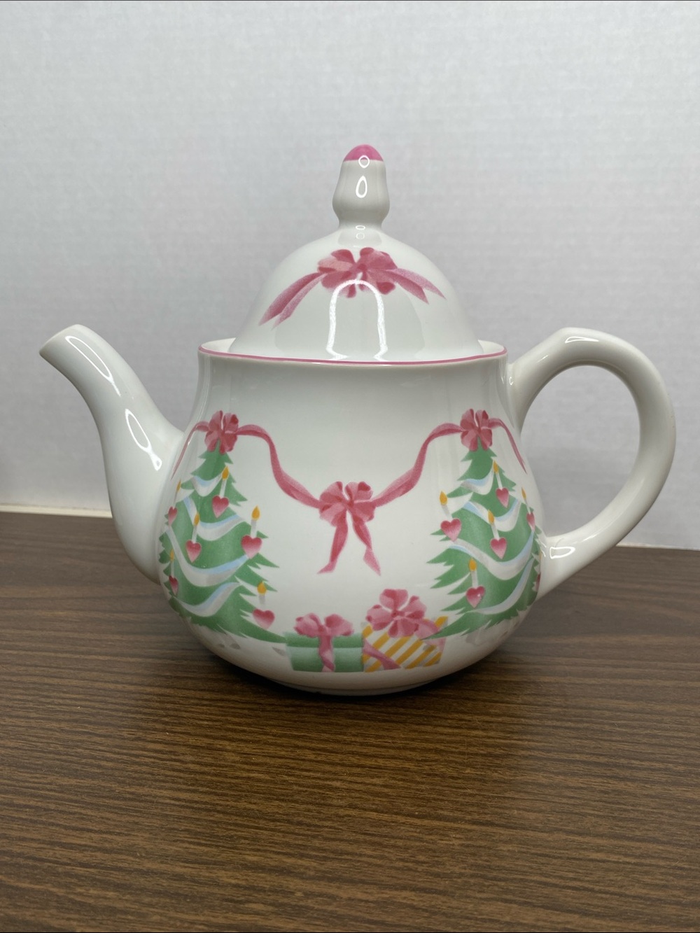 VTG 1992 Sango Home for Christmas Teapot 4829 Indonesia
